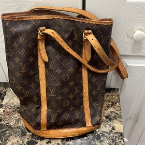 Authentic Louis Vuitton Bucket Handbag